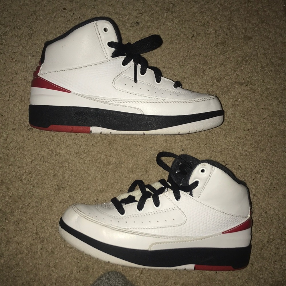 Kids air Jordan 2 size 12C